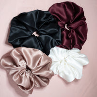 Silk Scrunchie Gift Box | Grand | 4 Silk Scrunchies
