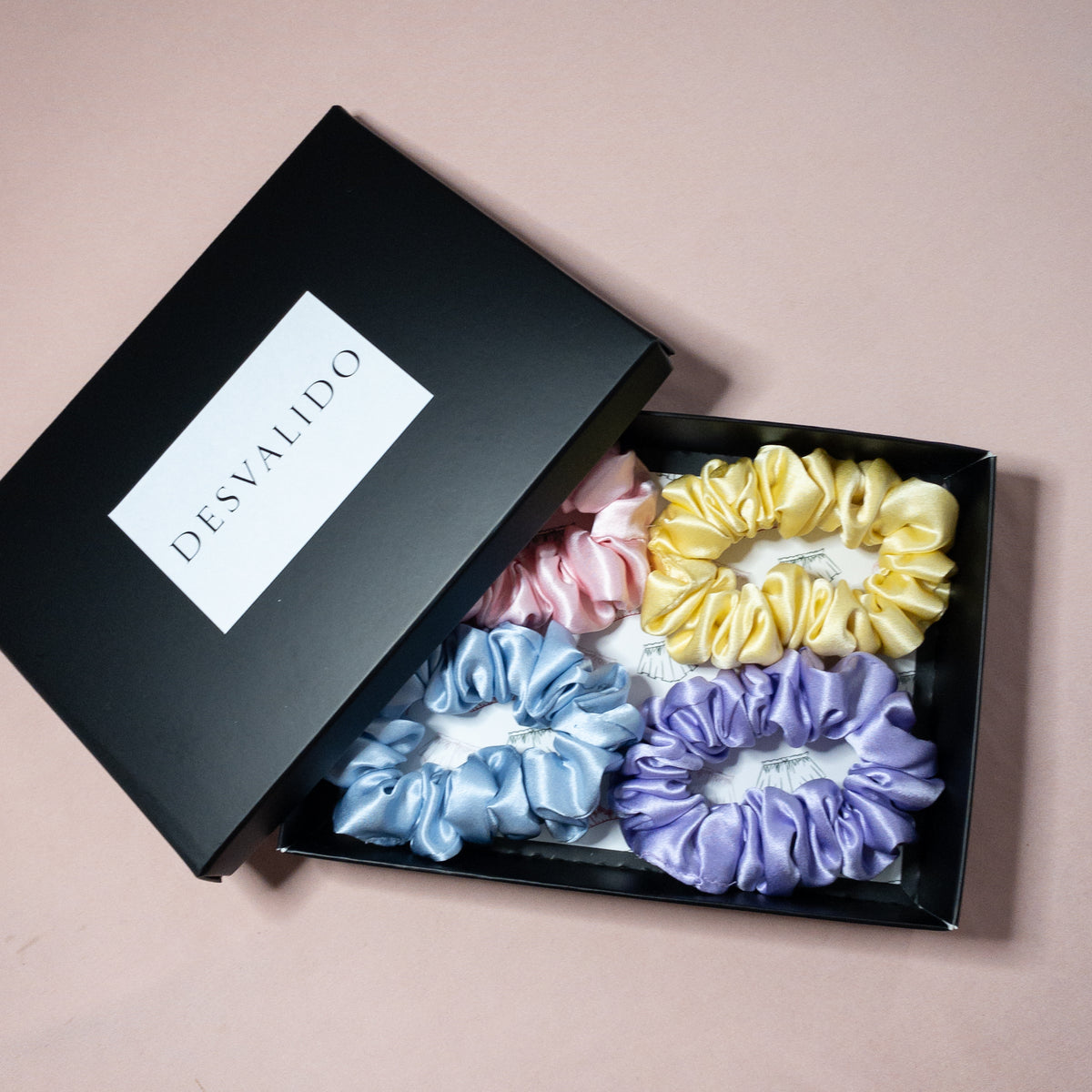 Silk Scrunchie Gift Box | Skinny | 4 Silk Scrunchies