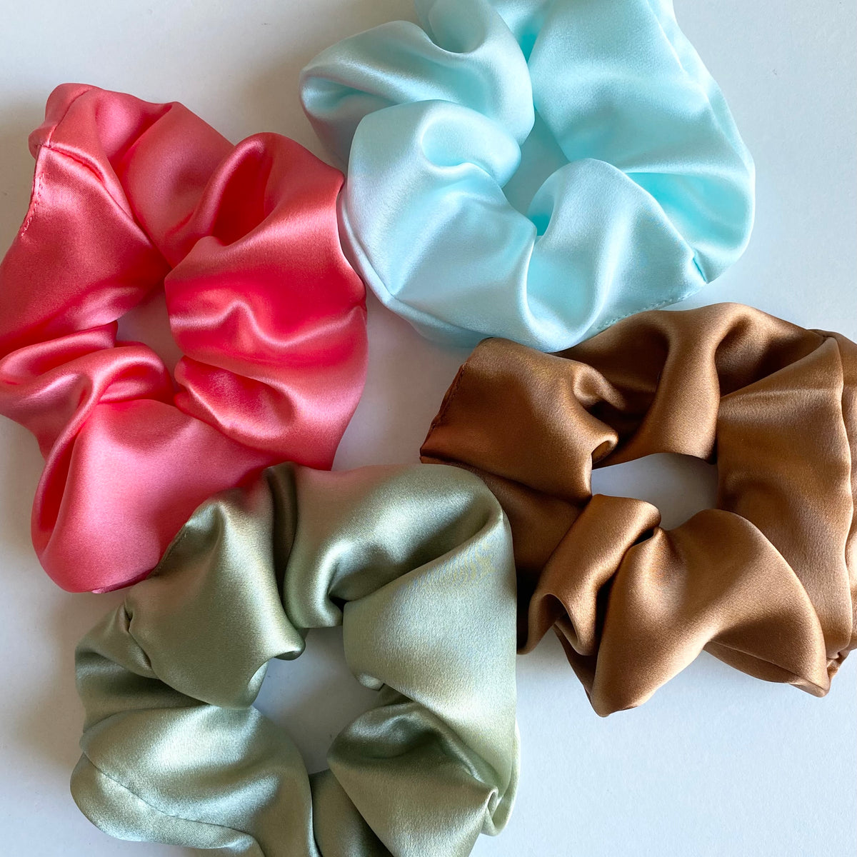 Silk Scrunchie Gift Box | Classic | 4 Silk Scrunchies